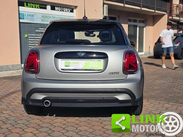 MINI Cooper 1.5 Cooper Essential 5 porte
