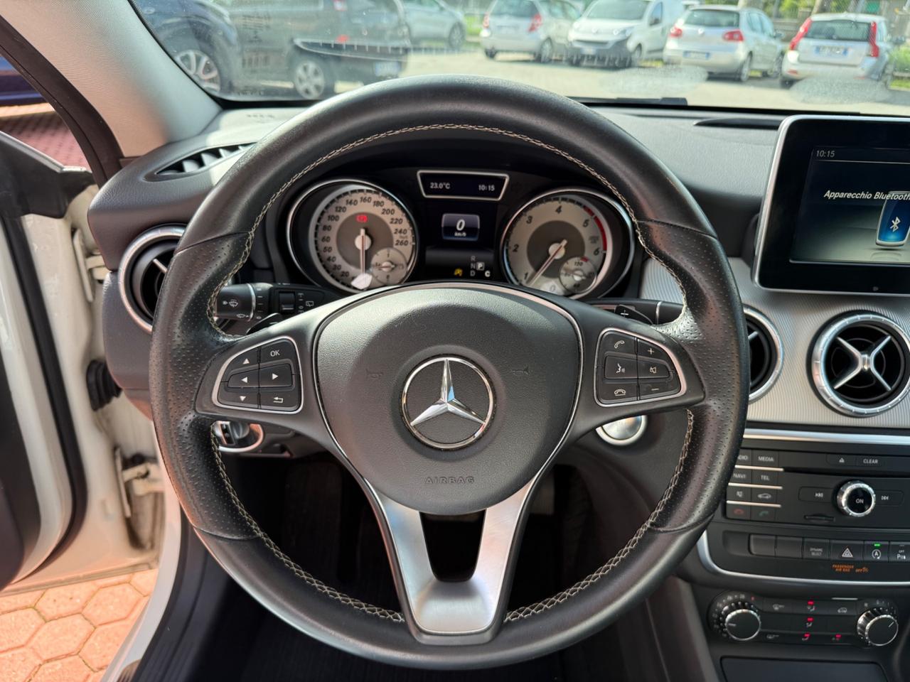 Mercedes-benz CLA 200 d S.W. NIGHT EDITION Automatic Sport