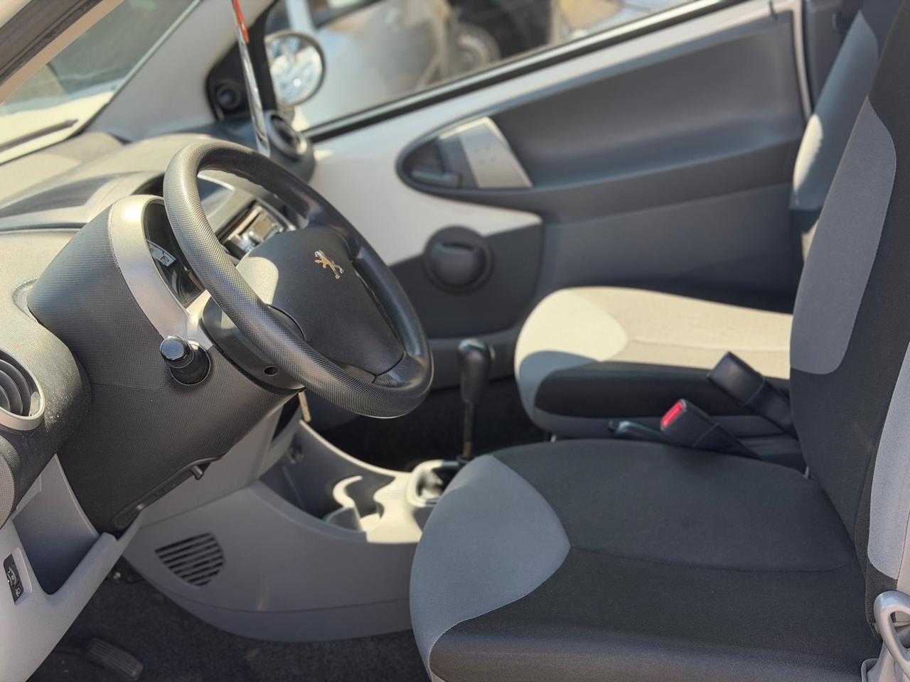 Peugeot 107 1.0 BENZINA 2012 - CLIMA, SERVOSTERZO