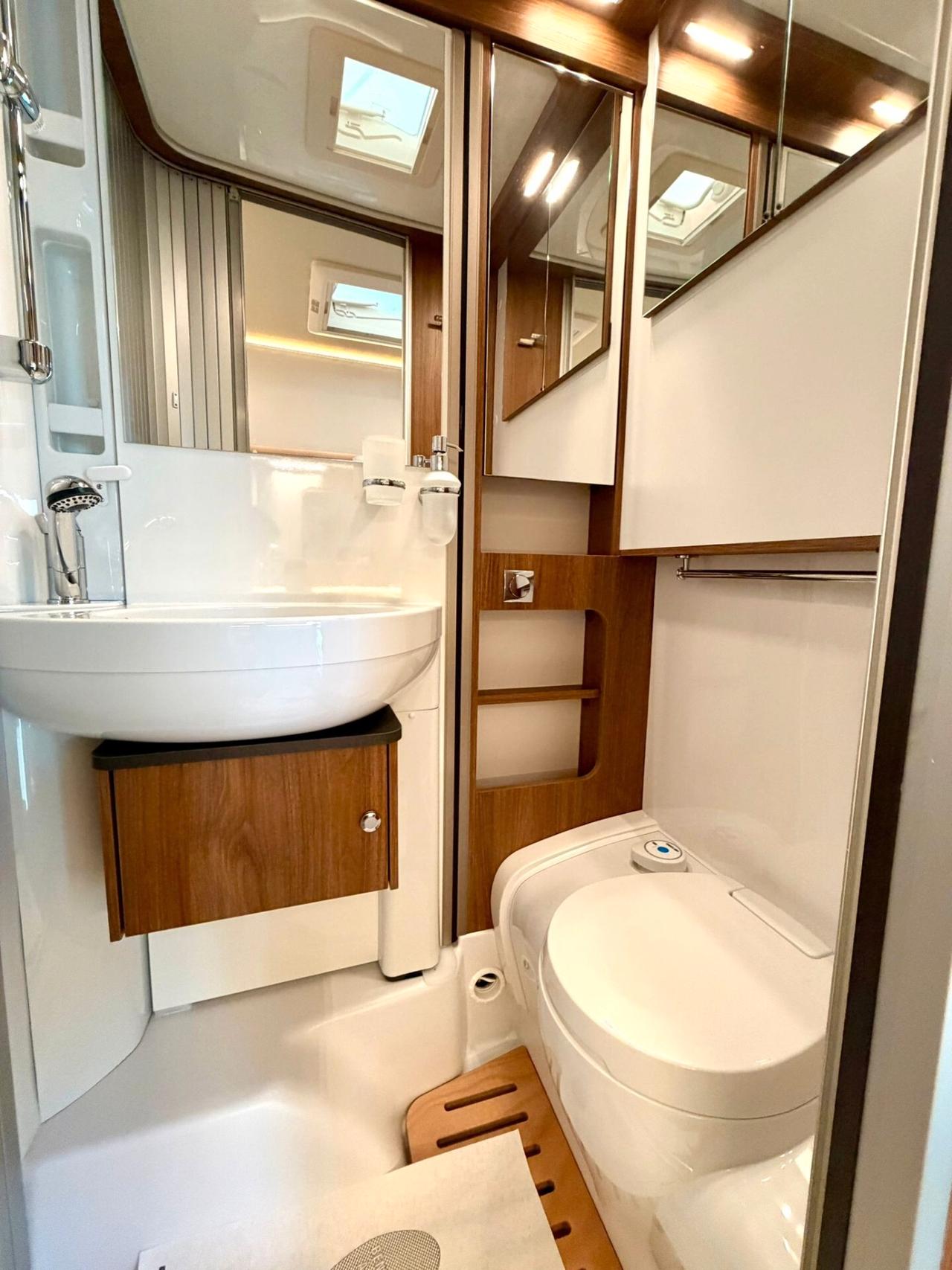 Laika L 2009 Ecovip Titanio