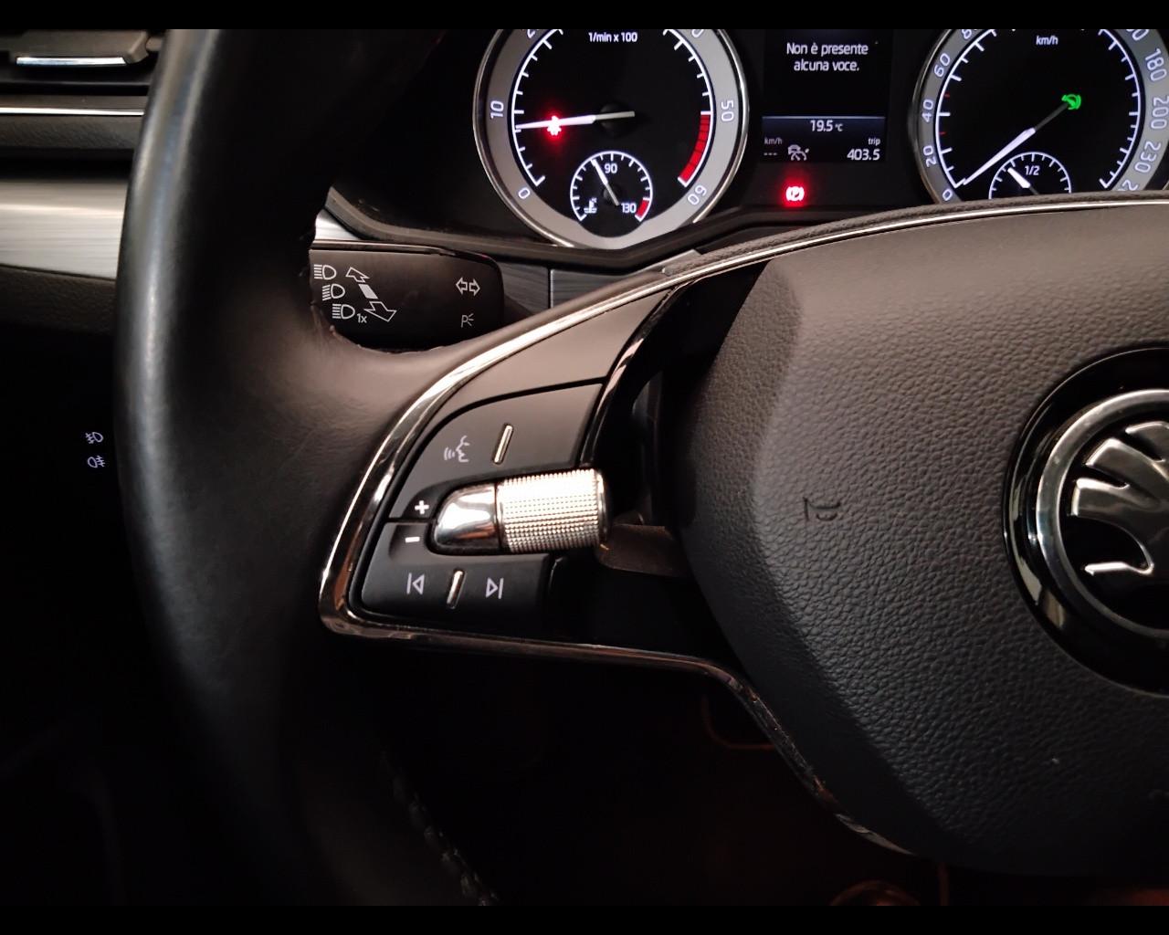 SKODA Superb III 2016 Wagon - Superb Wagon 2.0 tdi evo Style 150cv