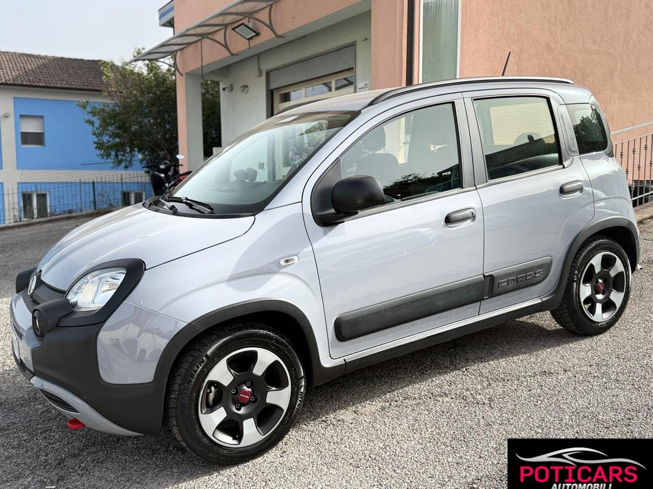 Fiat Panda 1.0 FireFly S&S Hybrid City Cross