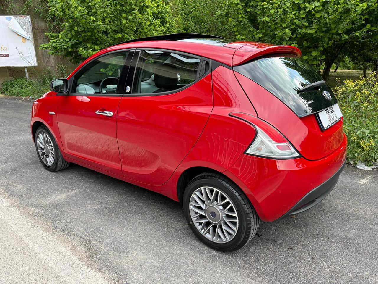 Lancia Ypsilon 1.2 Gpl 69CV Tetto Ecochic Platinum