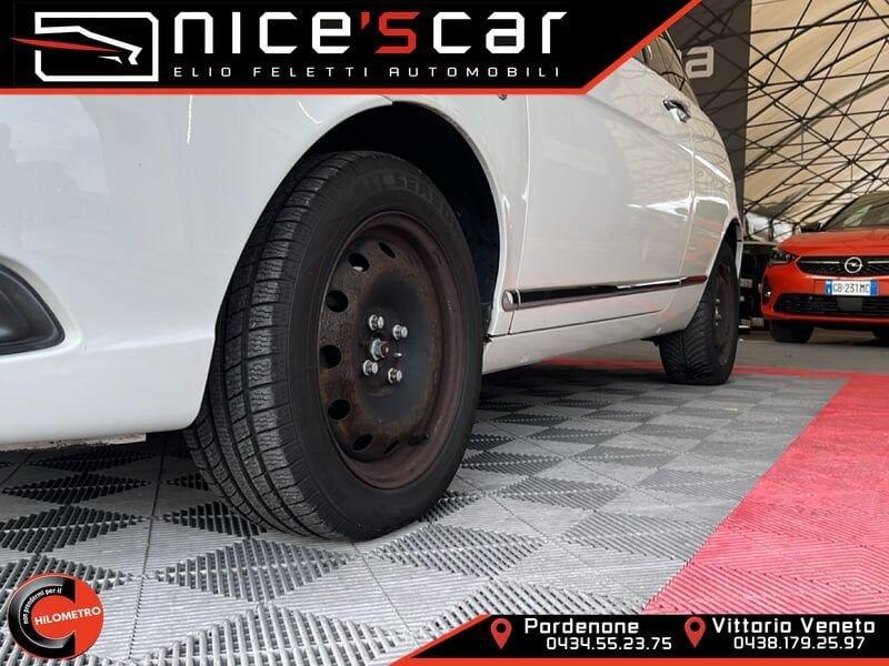 Lancia Ypsilon 1.2 Oro