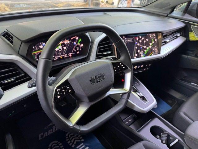 AUDI Q4 e-tron Q4 35 e-tron Business Advanced