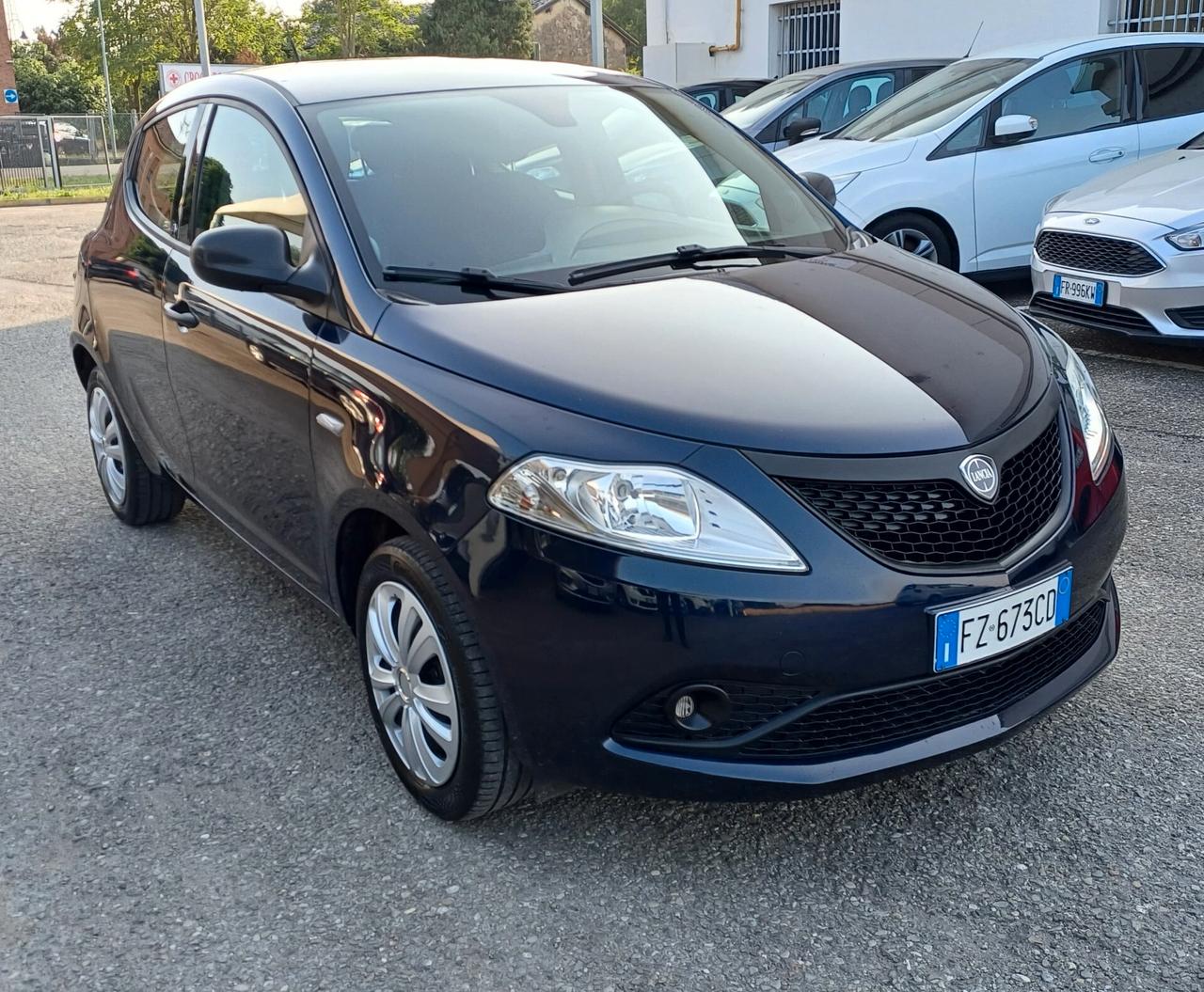 Lancia Ypsilon 1.2 69 CV 5 porte GPL Ecochic Platinum