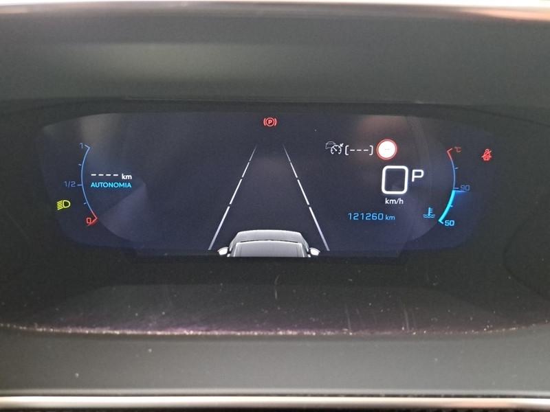 PEUGEOT 2008 BLUEHDI 130 EAT8 ALLURE PACK S/S AUT. CROSSOVER