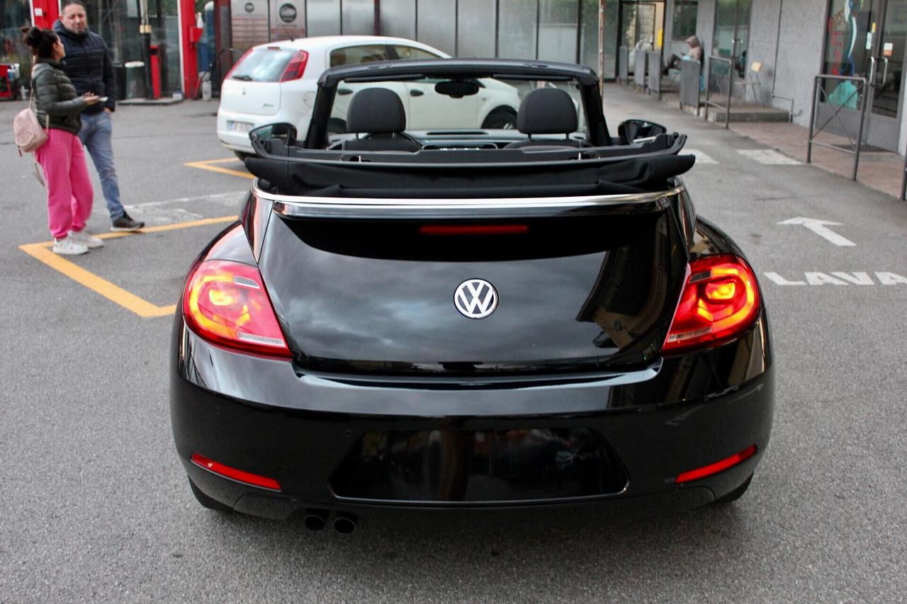 Volkswagen Maggiolino Cabrio 2.0 TDI DSG SENSORI SEDILI RISCALDATI