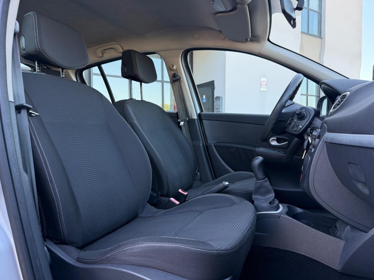 Renault Clio 1.2 16V 5 porte GPL Confort