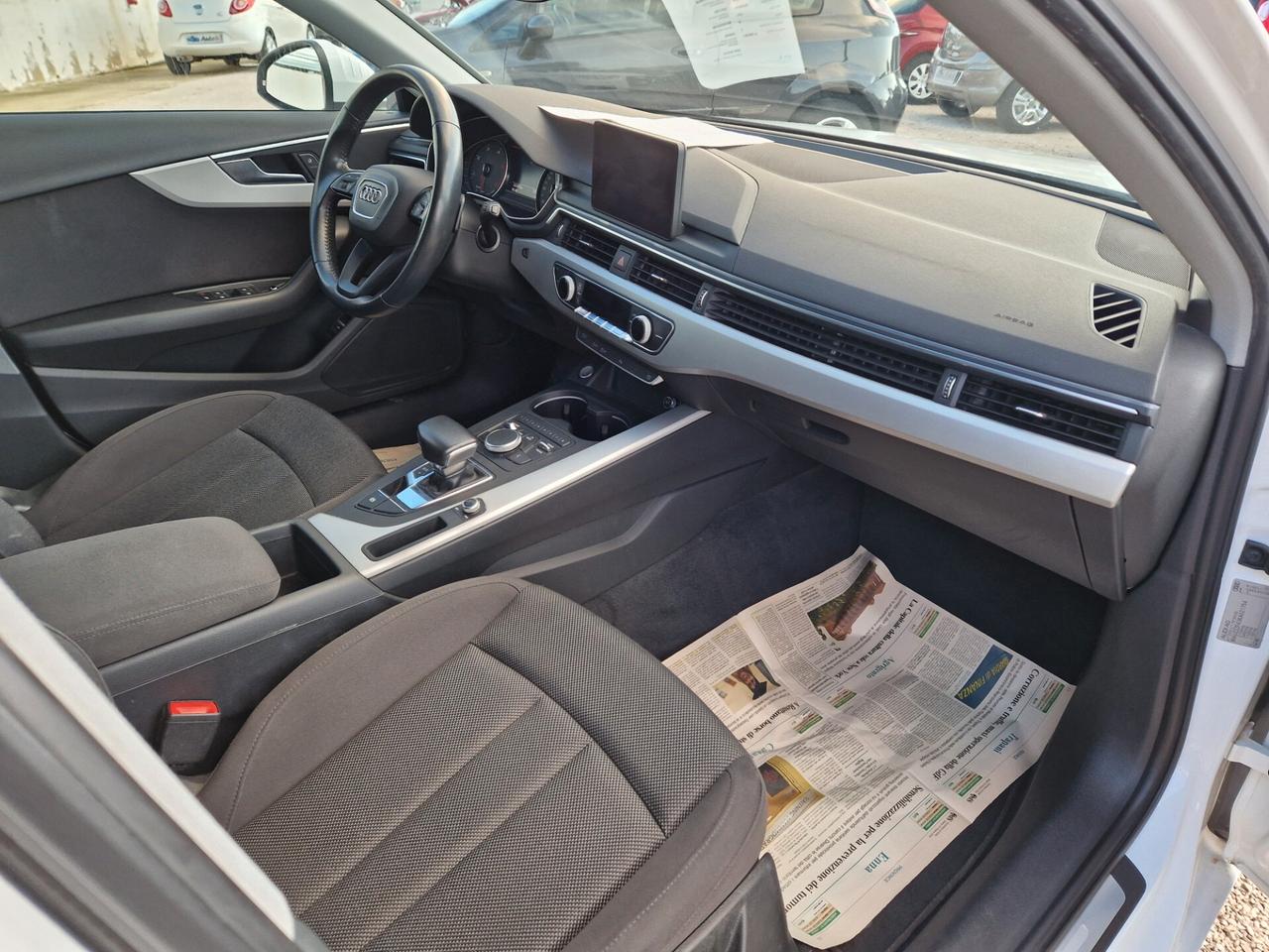 Audi A4 Avant 35 TDI S tronic Business