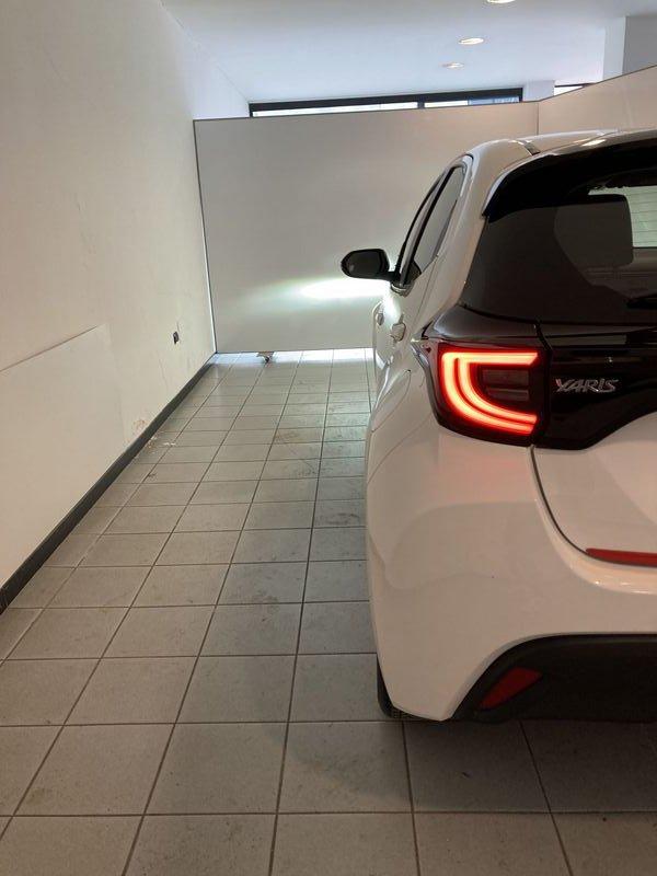 Toyota Yaris Hybrid Trend MY22