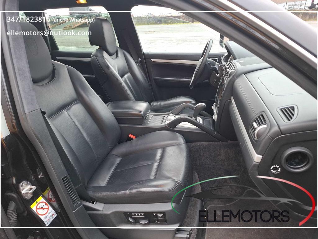 Porsche Cayenne 4.8 Turbo Tiptronic