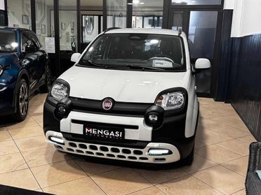 FIAT Panda 1.0 FireFly S&S Hybrid Pandina