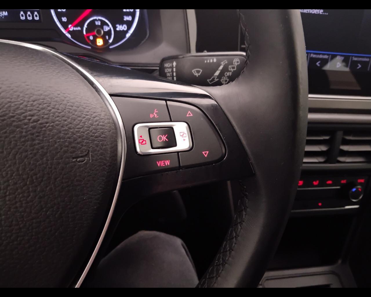 VOLKSWAGEN Polo VI 2017 - Polo 5p 1.0 evo Comfortline 80cv