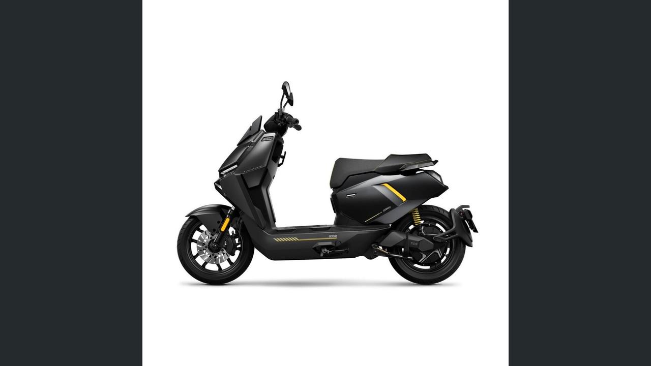 NIU FQiX 300 ELETTRICO – SCOOTER ELETTRICO 125 – 80 KM/H – DOPPIA BATTERIA – ROMA