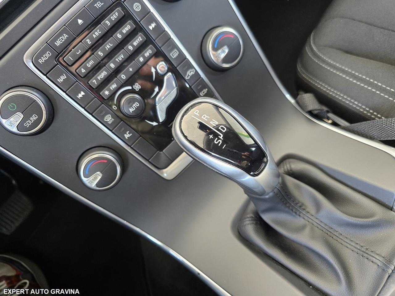 VOLVO V60 D2 2.0cc 120cv