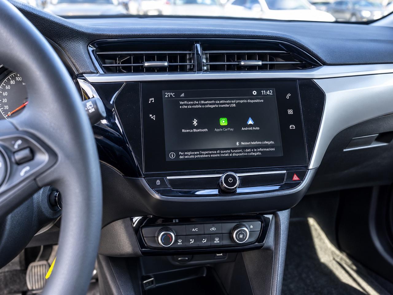 Opel Corsa OK NEOPATENTATI BENZINA 12 MESI GARANZI