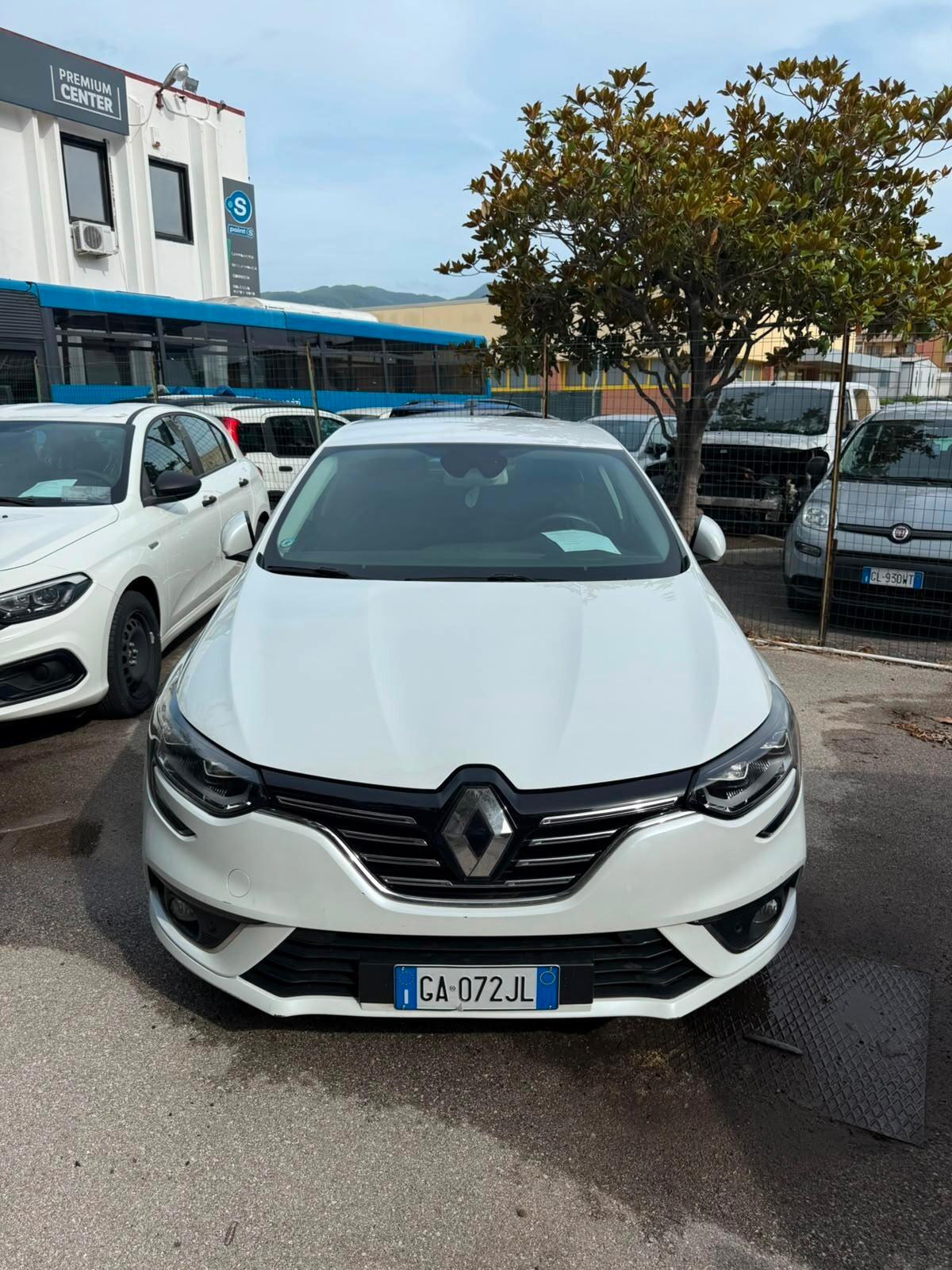 Renault Megane Mégane TCe 115 CV FAP Duel
