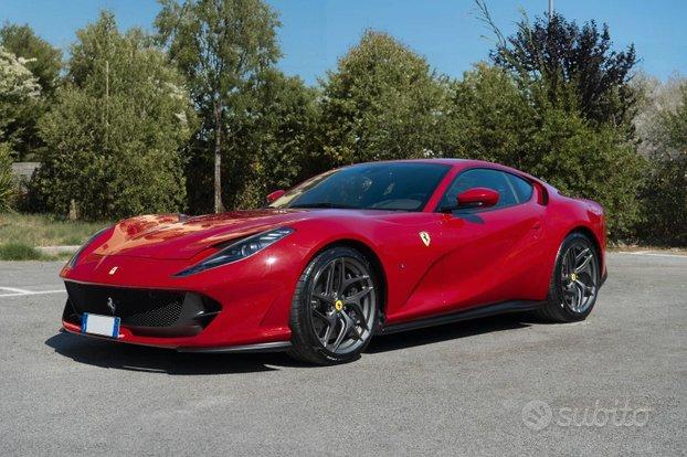 Ferrari 812 Superfast 800 cv 25.000 km UNICOPRO -