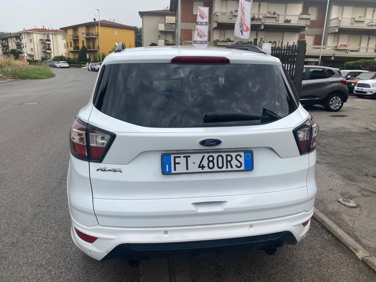 Ford Kuga 1.5 TDCI 120 CV S&S 2WD ST-Line