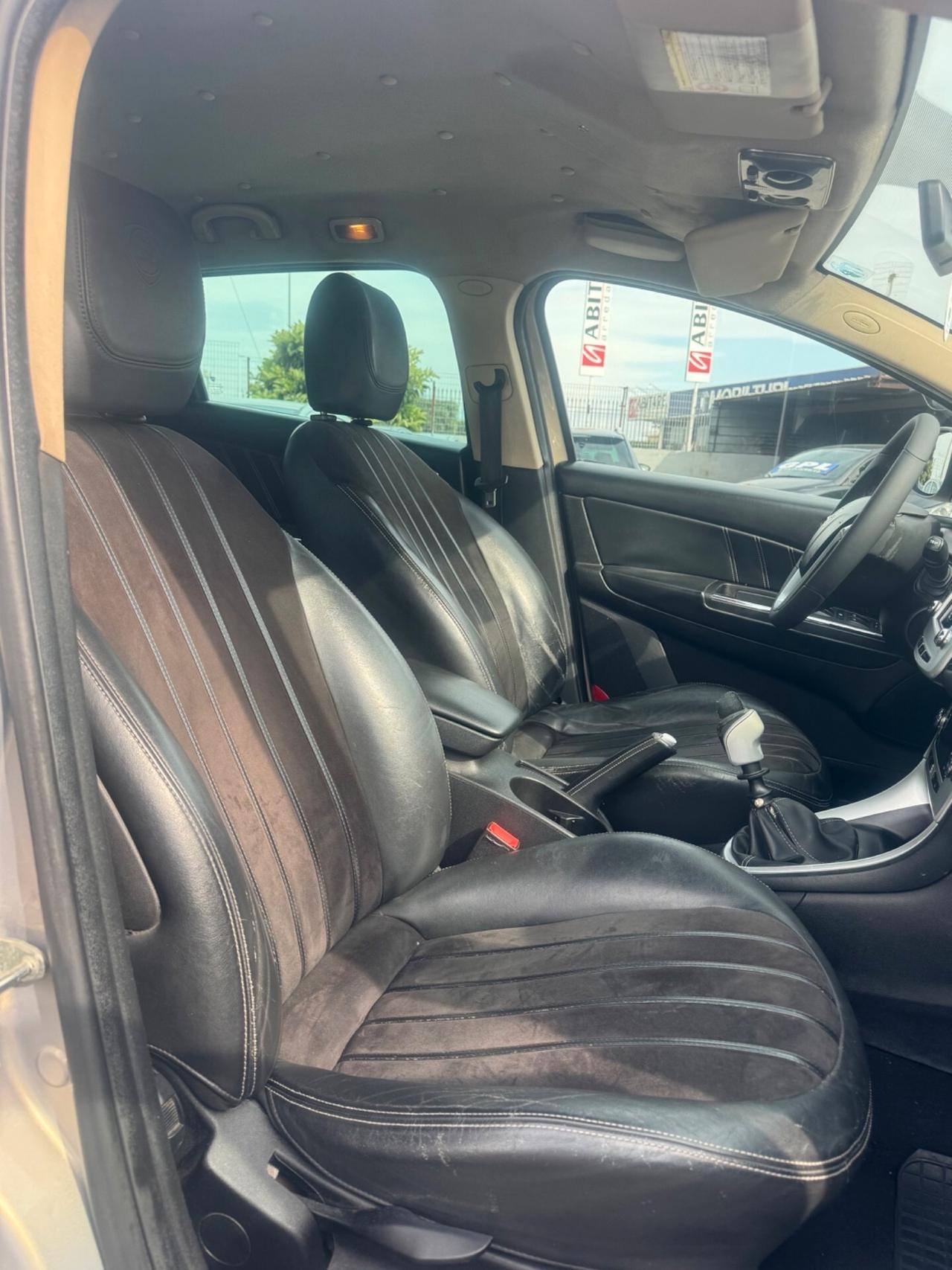 Lancia Delta 1.6 MJT DPF 105 CV Gold