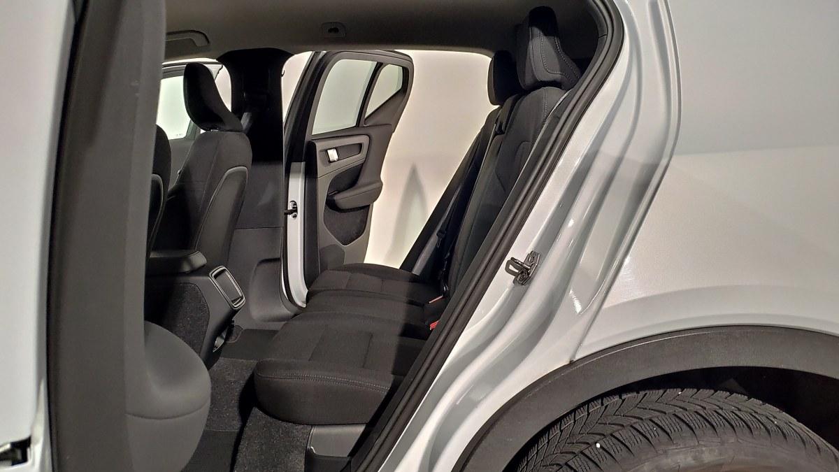 VOLVO Xc40 D3 Geartronic Momentum Core N-1