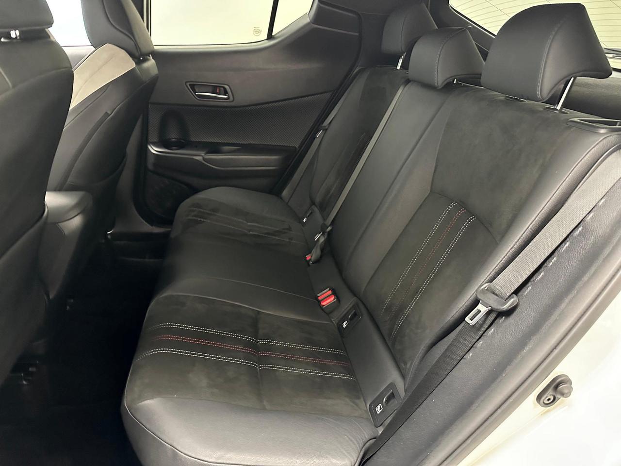 Toyota C-HR 2.0h GR Sport e-cvt