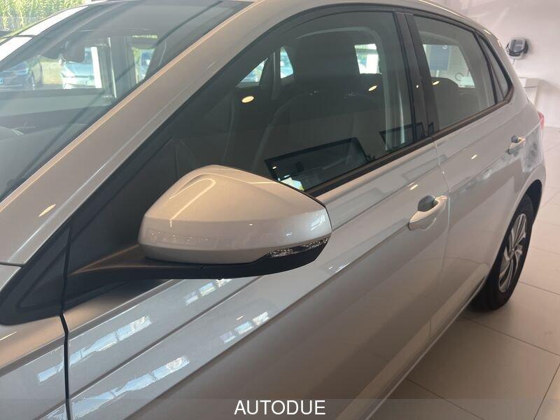Volkswagen Polo VI 2022 1.0 tsi Life 95cv dsg