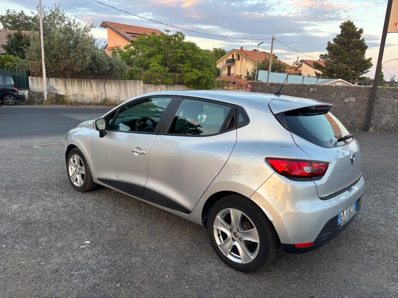 Renault Clio 1.5 dCi 8V 75CV 5 porte Costume National