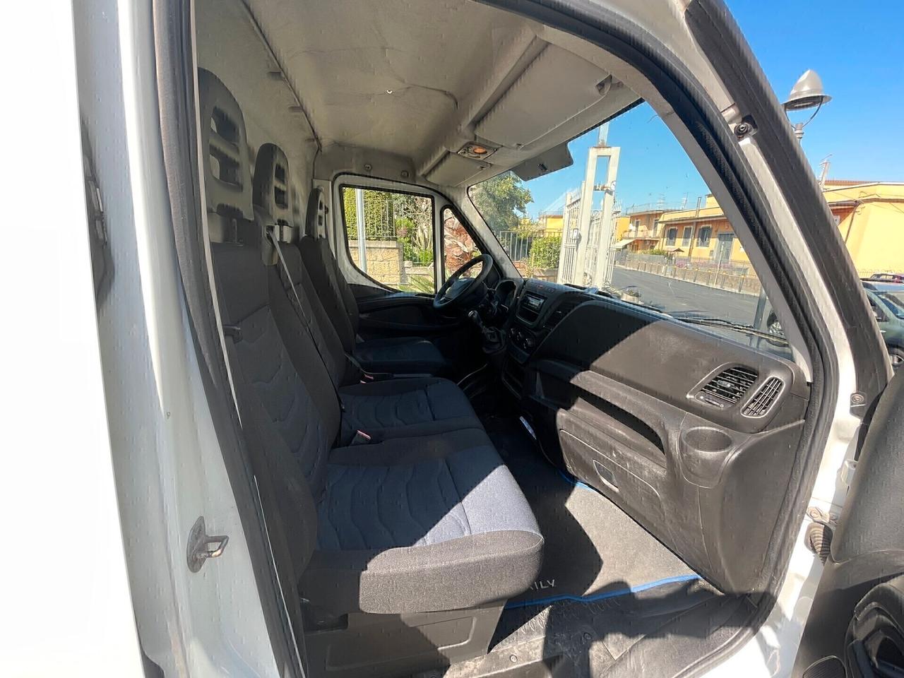 Iveco Daily 35S14 2.3 HPT PL-DC Cabinato 2018