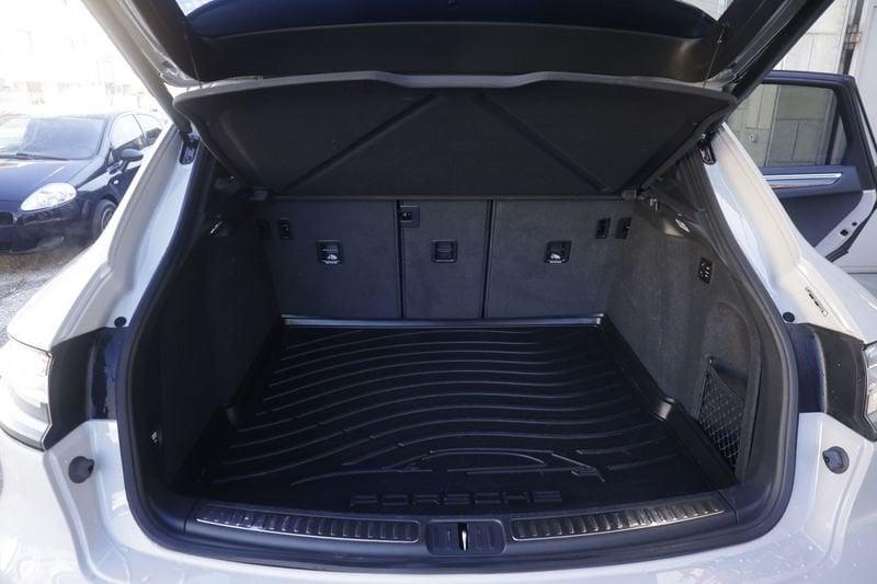 Porsche Macan Porsche Macan 3.0 S 260KW ANNO 2021