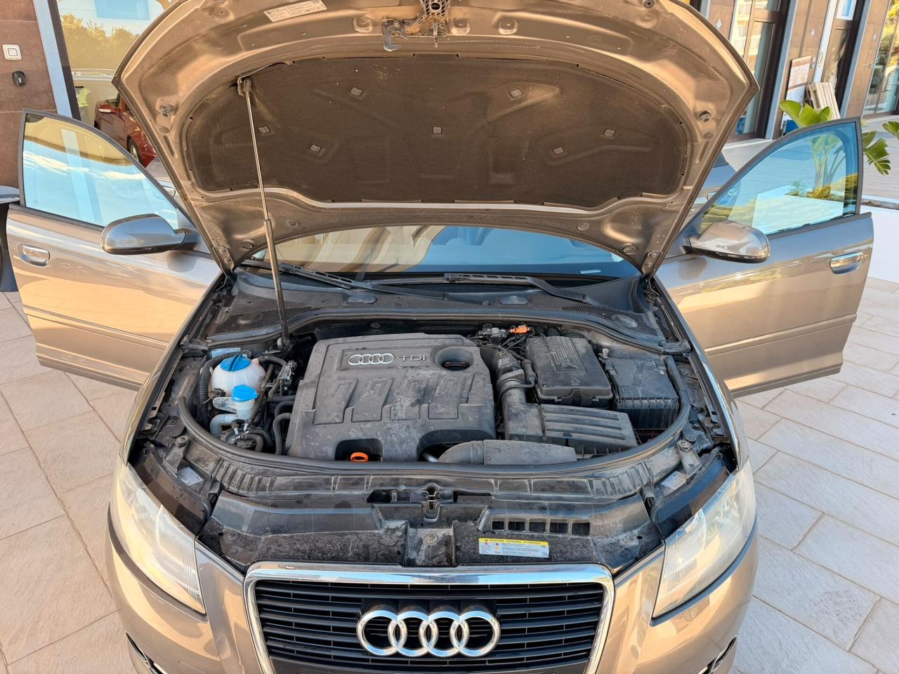 Audi A3 SPB 1.6 TDI 105 CV CR Ambition