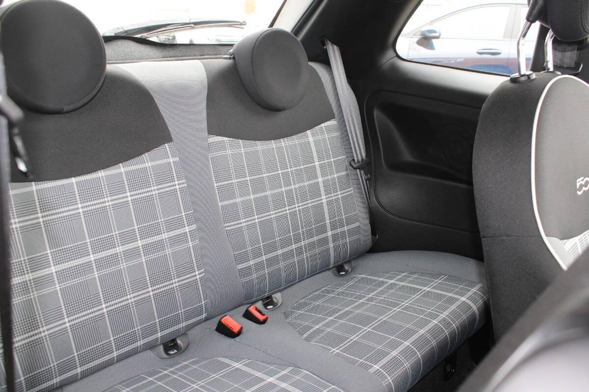 Fiat 500 1.0 hybrid Lounge 70cv Con CARPLAY