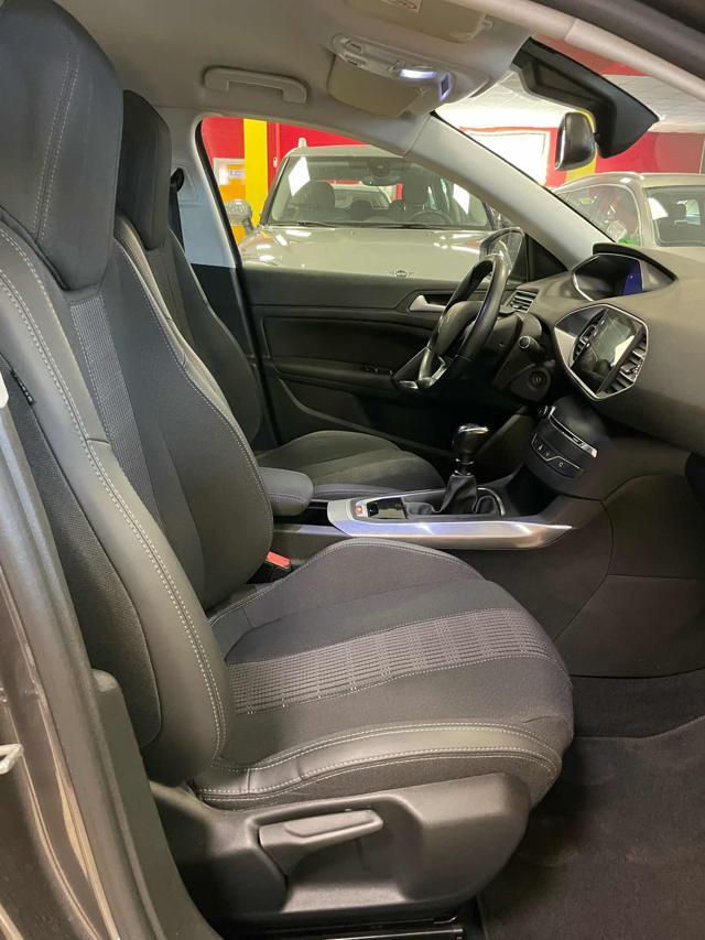 PEUGEOT 308 BlueHDi 130 S&S Allure