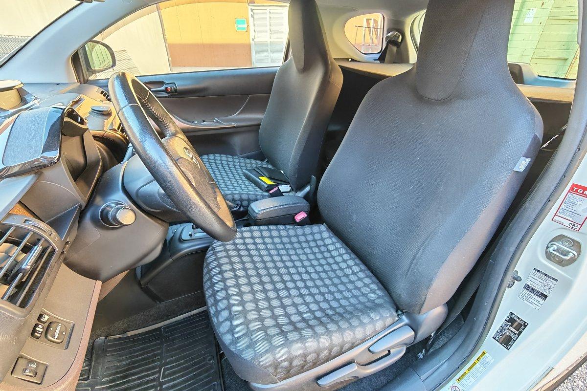 TOYOTA iQ 1.0 CVT Trend