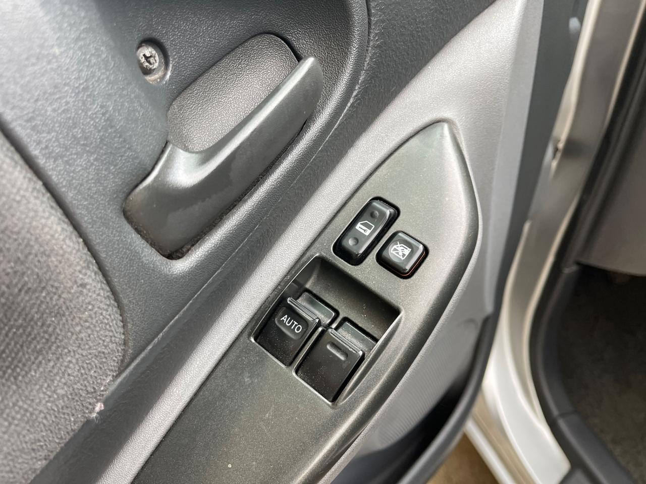 Toyota Yaris 1.0i 16V benzina clima funzionate