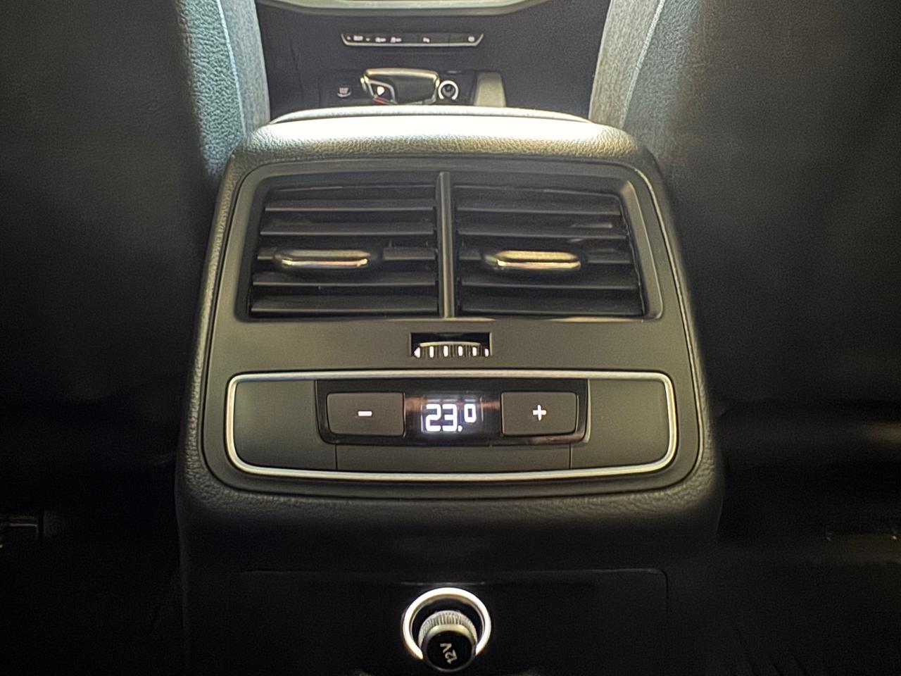 Audi A4 Avant 30 2.0 tdi mhev Business Advanced 136cv s-tronic