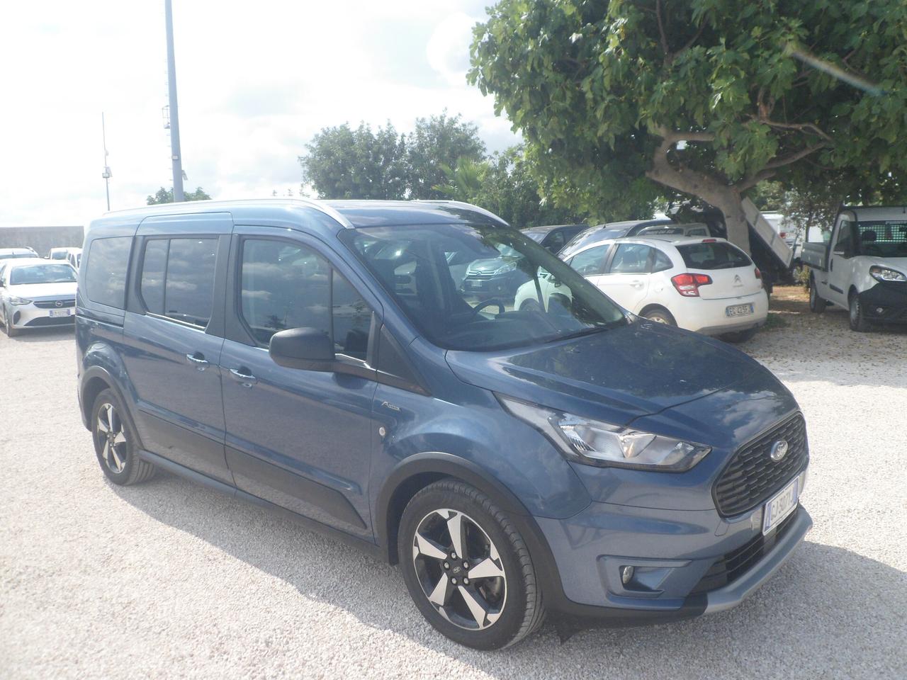 Ford Grand Tourneo Connect 5 posti autovettura