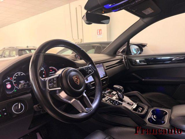 PORSCHE Cayenne 3.0 V6