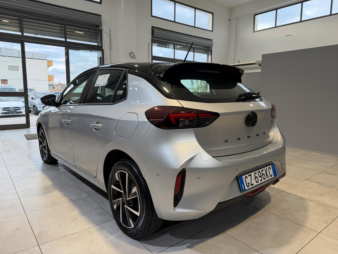 Opel Corsa Hybrid 110 CV aut. GS