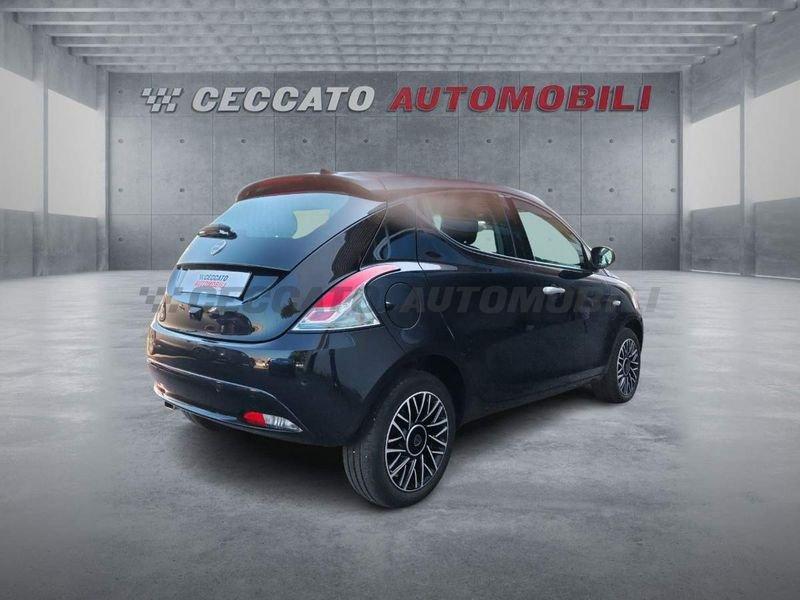 Lancia Ypsilon Ypsilon 1.0 firefly hybrid Platino s&s 70cv