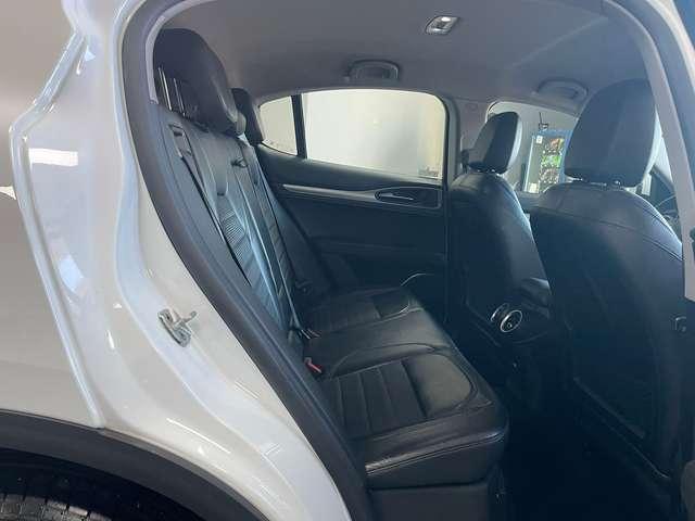 Alfa Romeo Stelvio Stelvio 2017 2.2 t Executive rwd 180cv auto