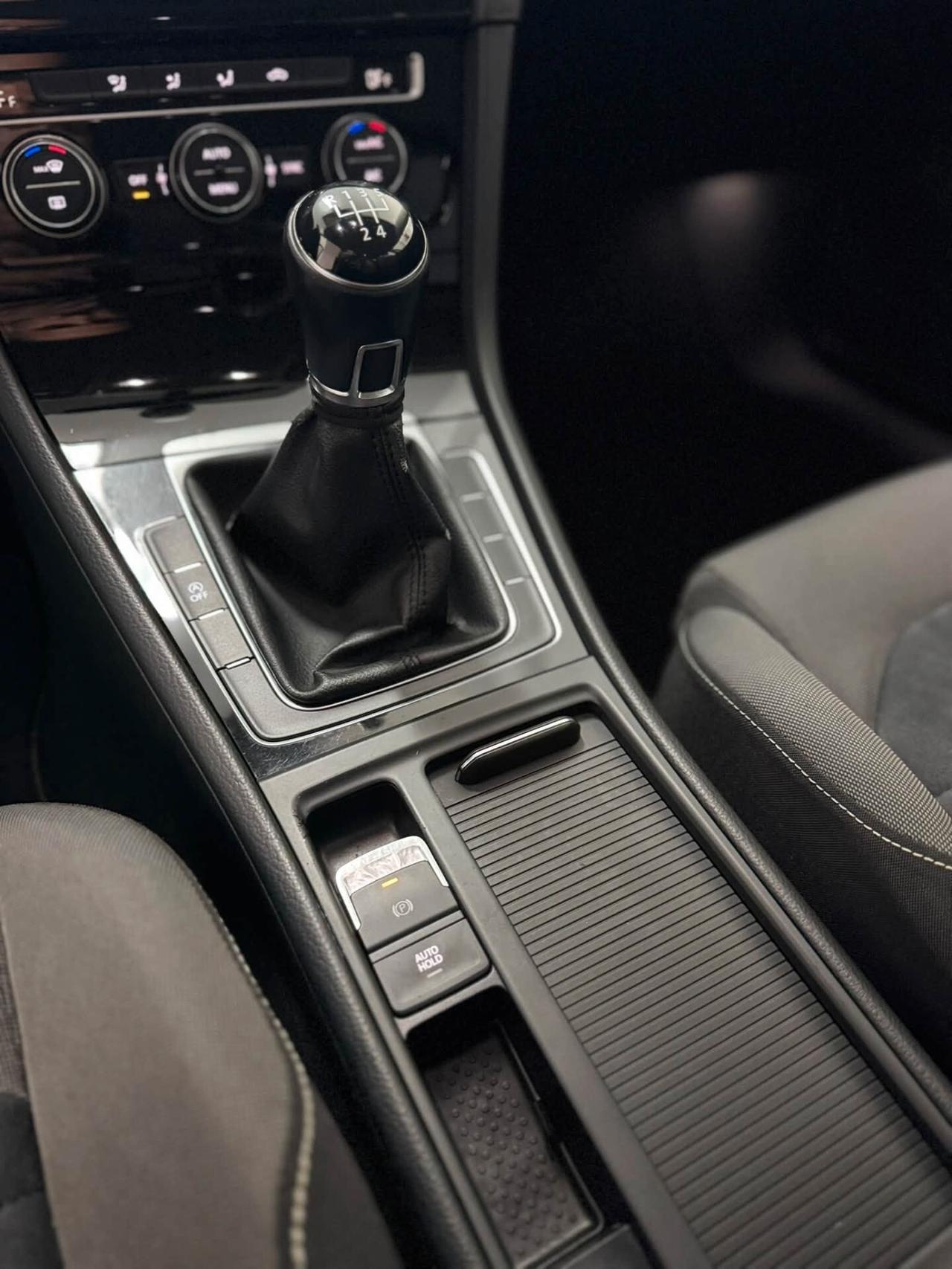 Volkswagen Golf Business 1.6 TDI 5p. Highline BlueMotion Technology