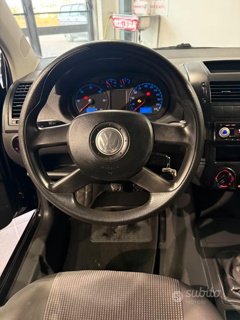 Volkswagen Polo 1.4 TURBO DISEL - NEOPATENTATI