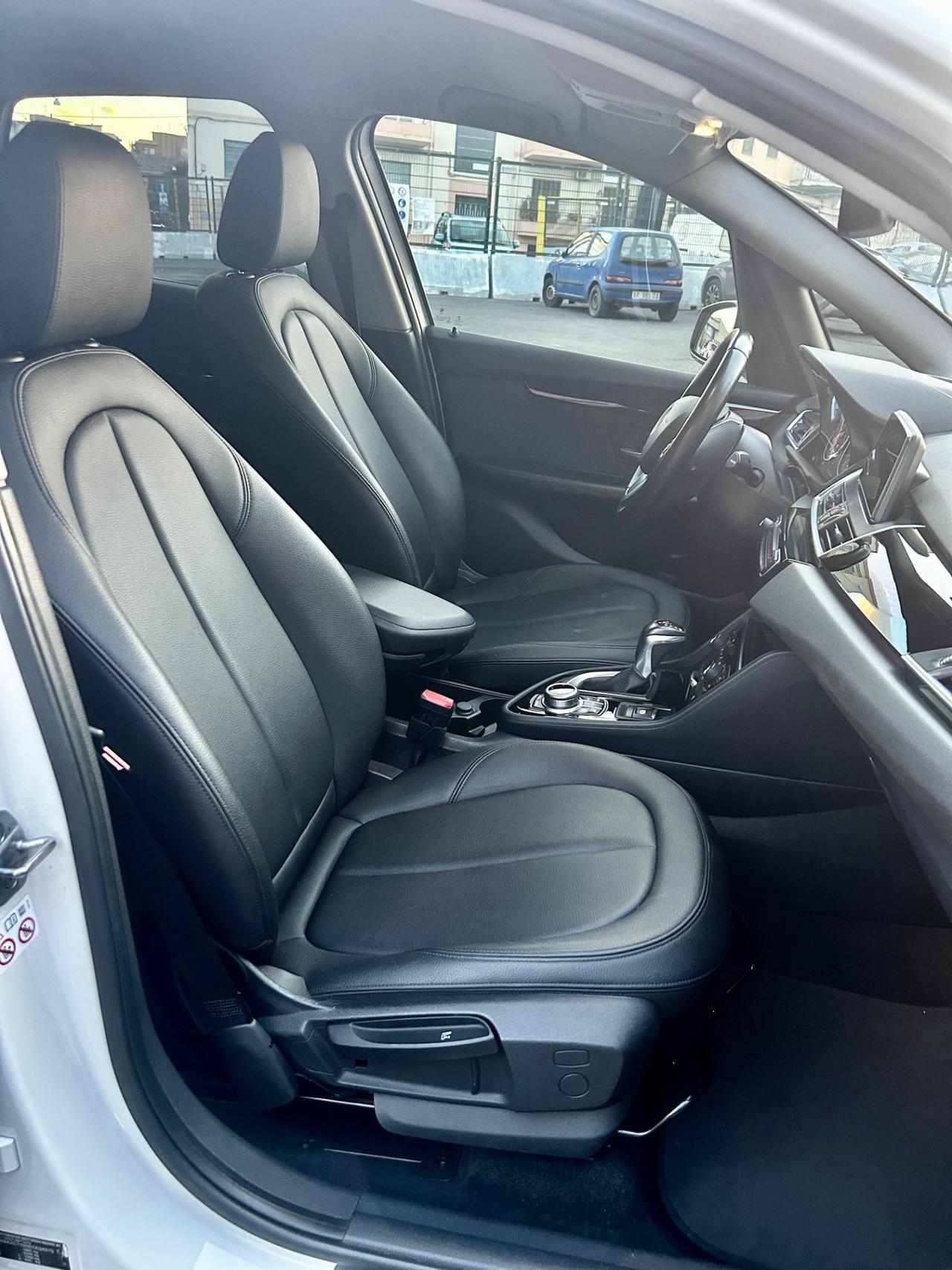 Bmw 2er Active Tourer 218d Luxury sport