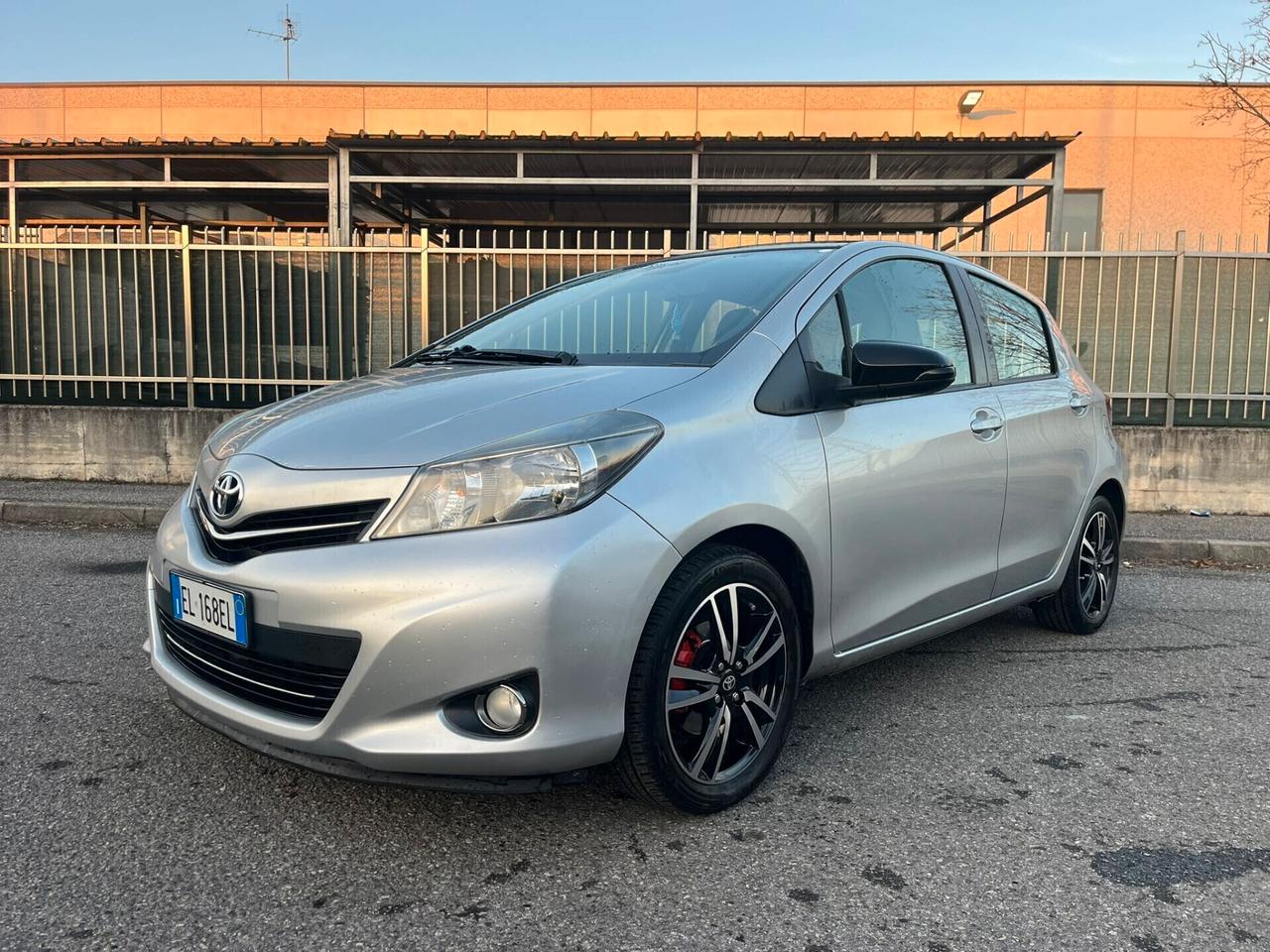 Toyota Yaris 1.4 D-4D Lounge 90CV