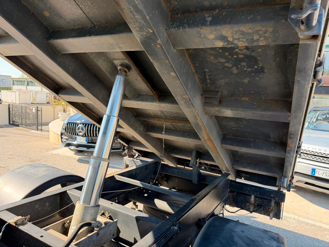 Iveco Daily 2.3d 35C13 Cassone Ribaltabile Trilaterale