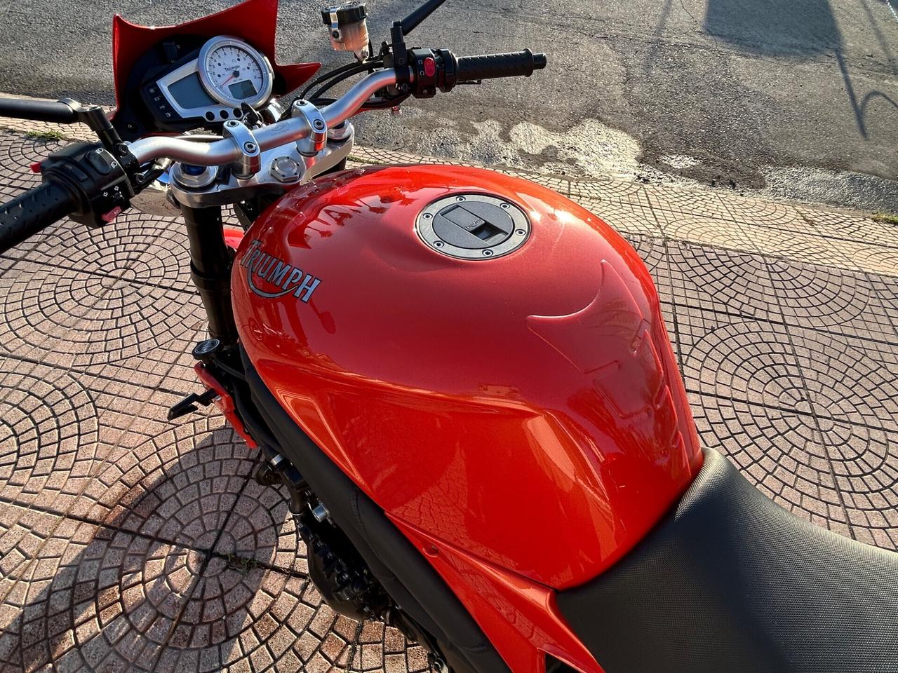 triumph speed triple 1050