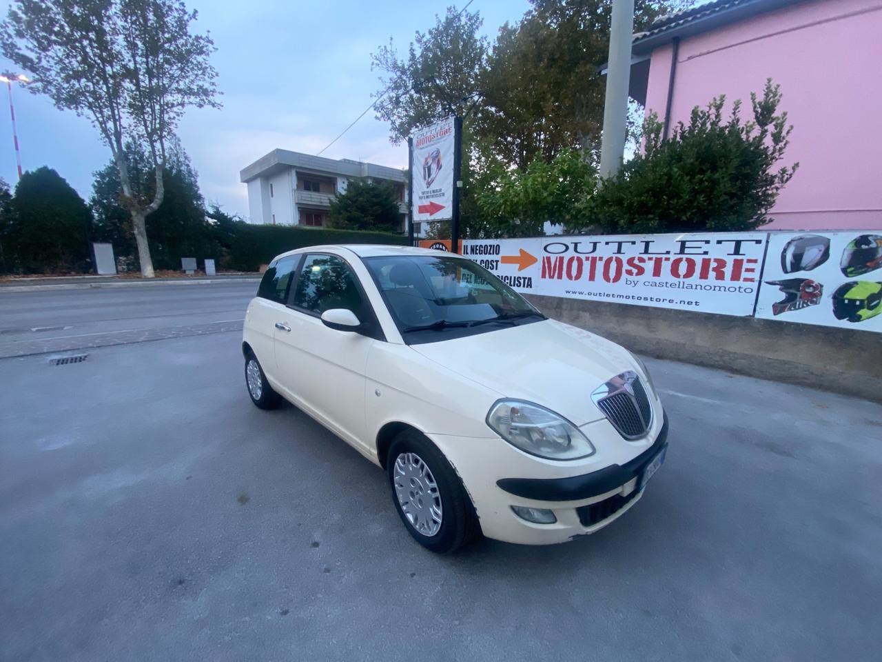 Lancia Ypsilon 1.3 Multijet 16V Platino