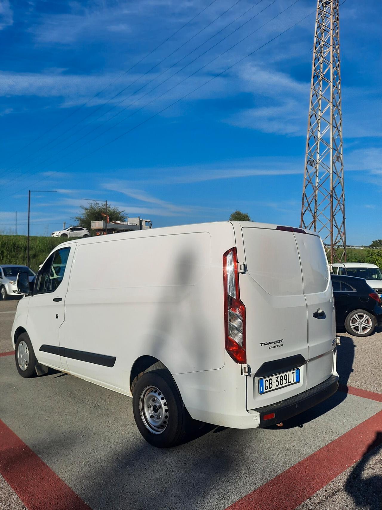 Ford Transit Custom 340 2.0 TDCi 130 PC PR.IVATO Titanium